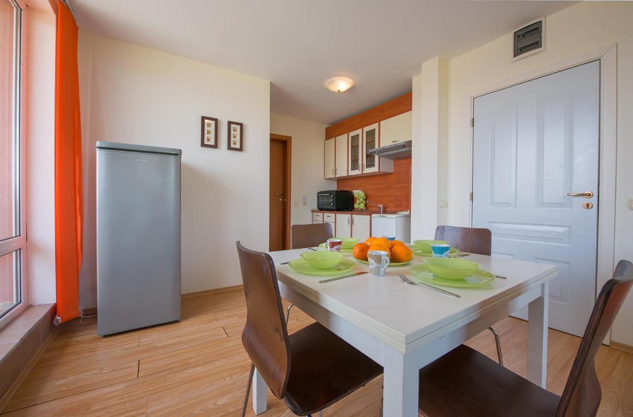 Holiday Apartments Next To Action Aquapark Sunny Beach Ngoại thất bức ảnh